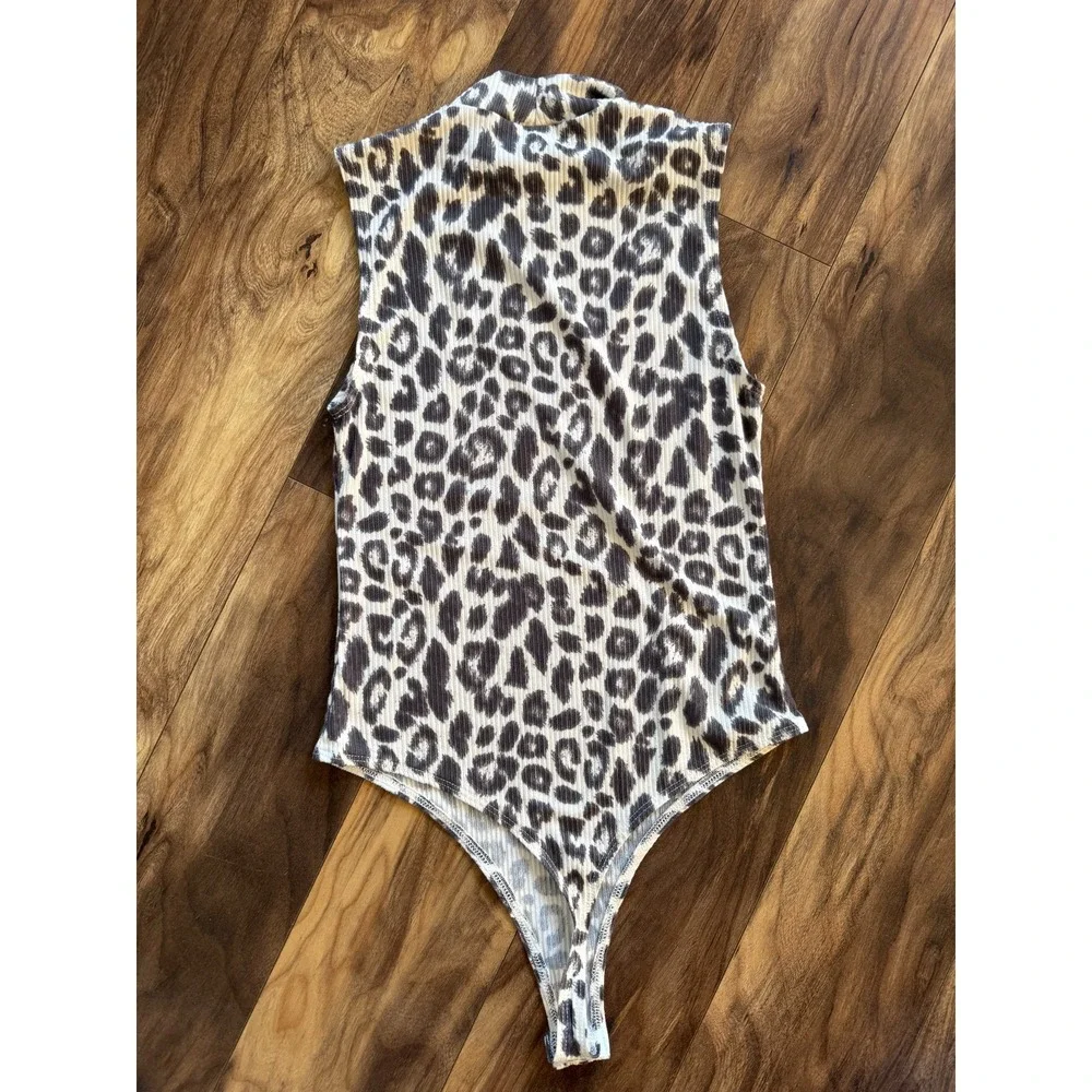 Willow Root Sleeveless Leopard Print Mock Neck Bodysuit Women's Size S - Picture 2 of 8